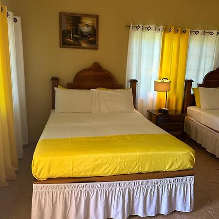 Brytan Villa Treasure Beach Buitenkant foto