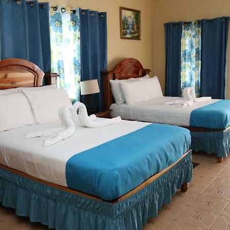 Brytan Villa Treasure Beach Buitenkant foto