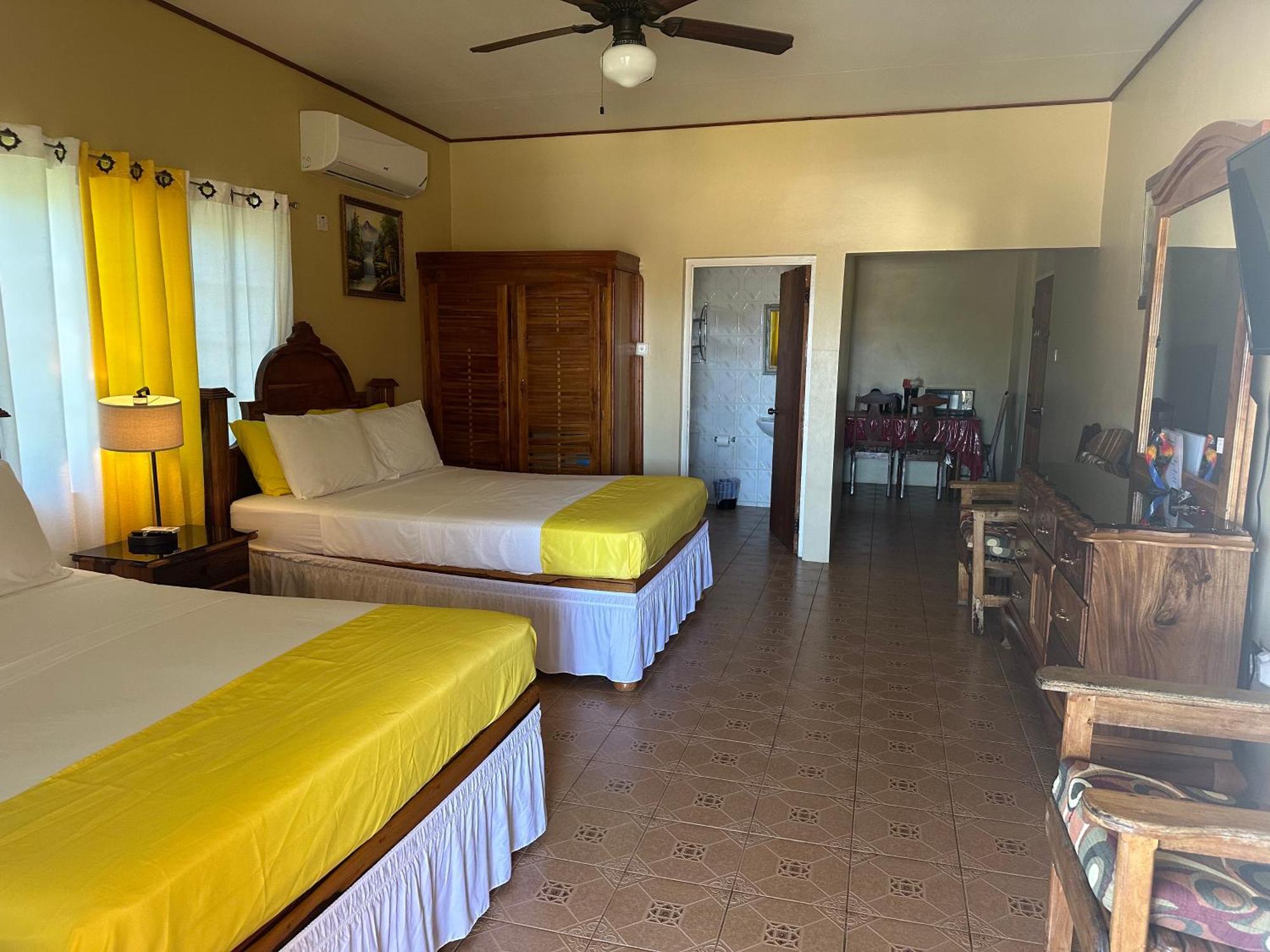 Brytan Villa Treasure Beach Buitenkant foto