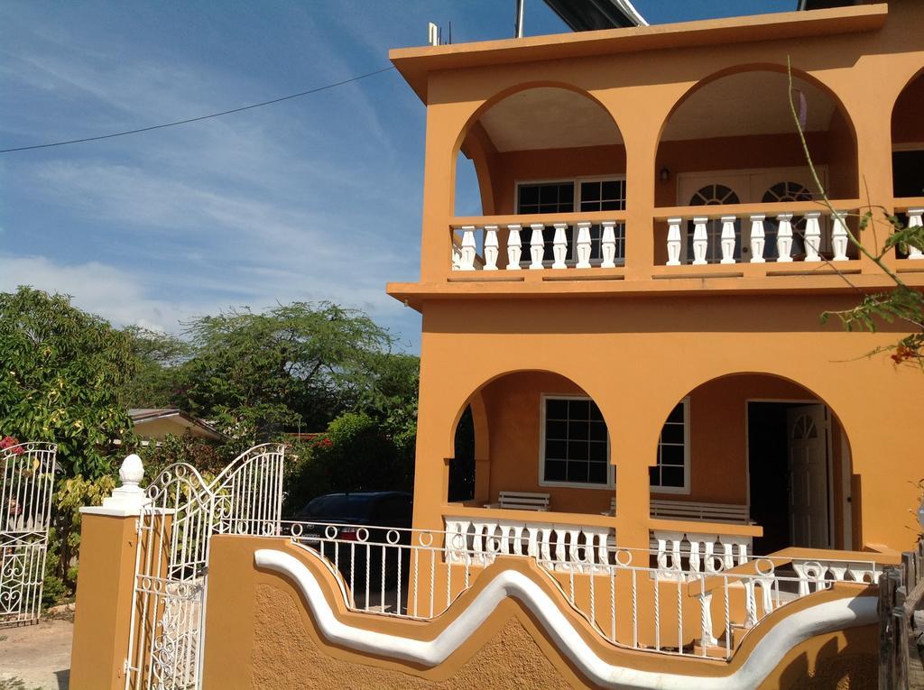 Brytan Villa Treasure Beach Buitenkant foto