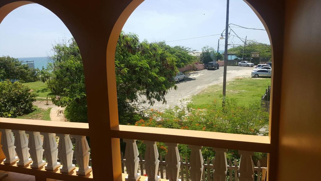 Brytan Villa Treasure Beach Buitenkant foto
