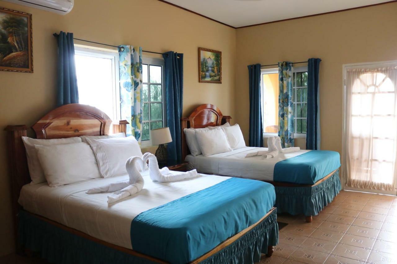Brytan Villa Treasure Beach Buitenkant foto
